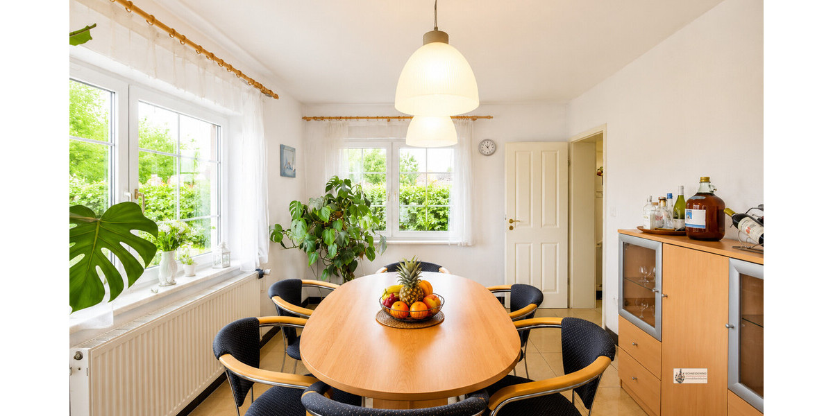 Esszimmer direkt neben der Küche
