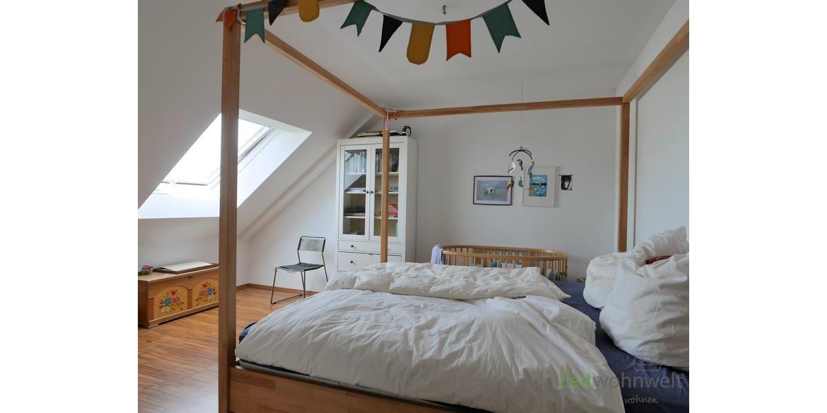 Blick ins Eltern-Schlafzimmer