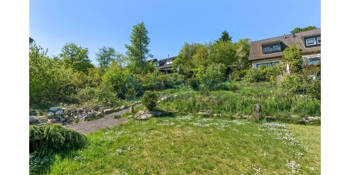 Garten mit den zusätzlichen Bauplätzen
