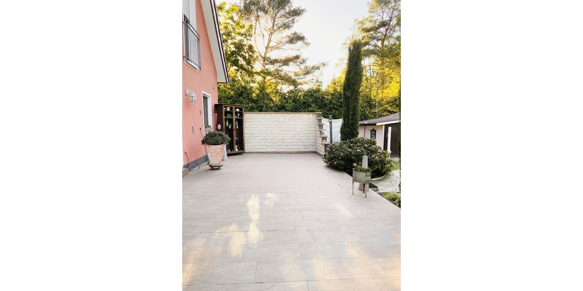 EFH - Blick in Richtung - Terrasse
