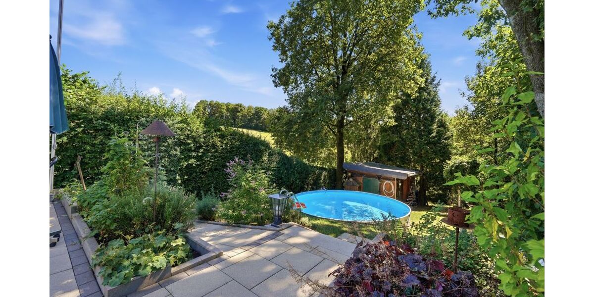 Terasse mit Pool