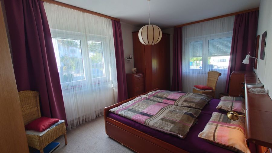 Schlafzimmer EG