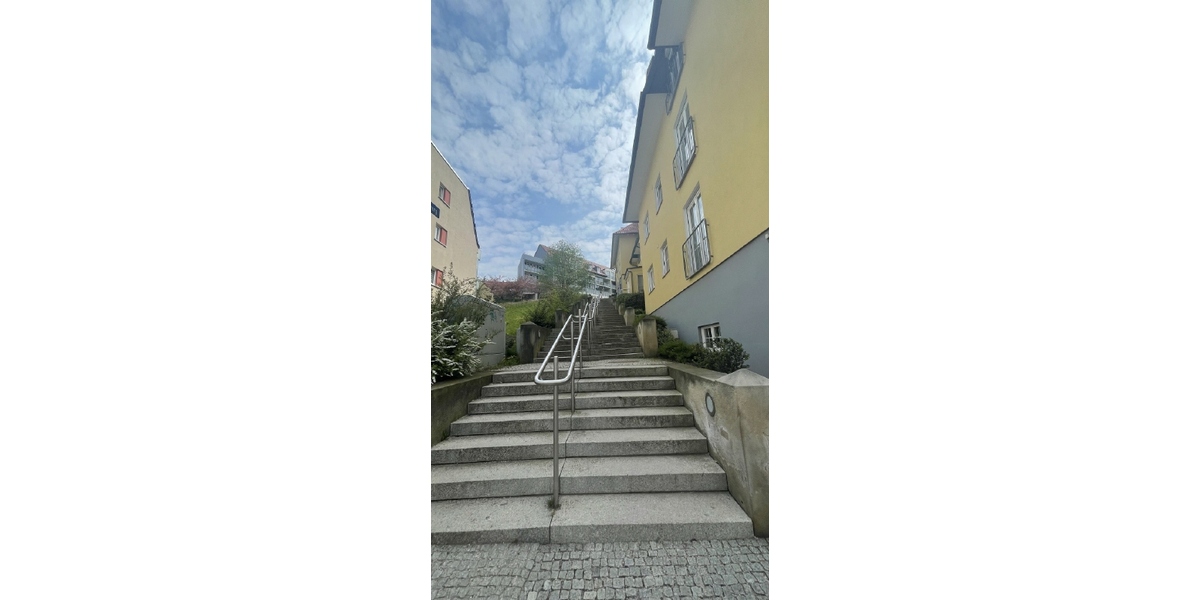 Treppenaufgang zum Park