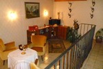 Wohnhaus mit Garage und Garten im Hochsolling - Einfamilienhaus Holzminden | Angebot:27003013