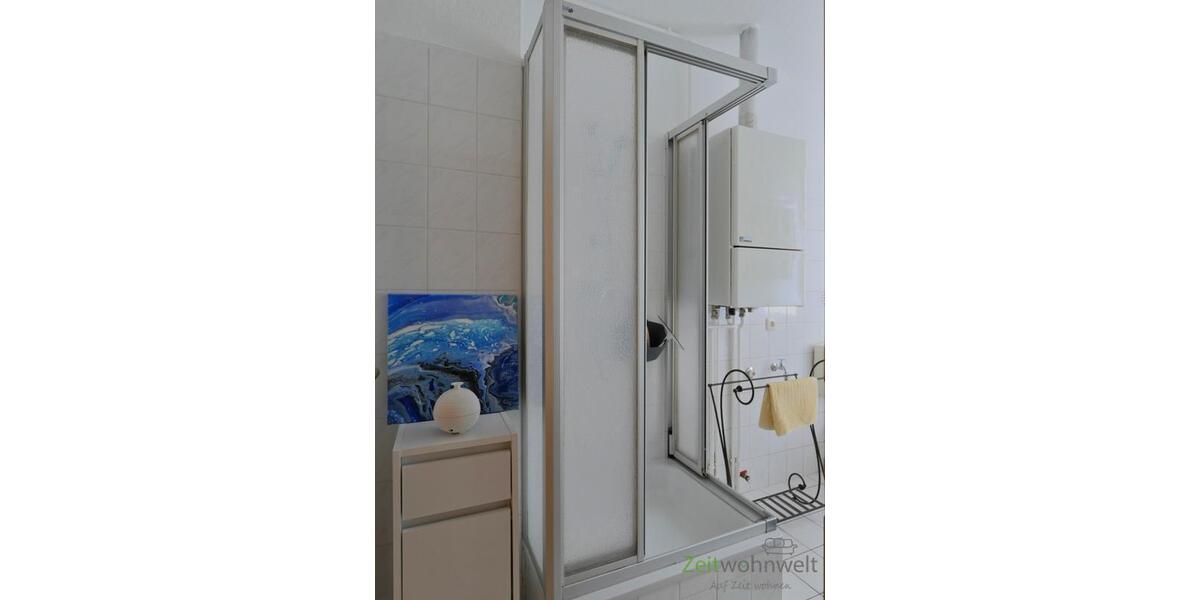 Dusche im Bad