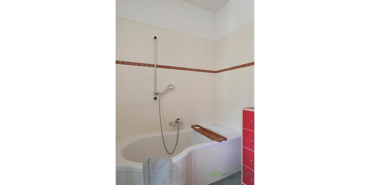 Wanne im großen Bad