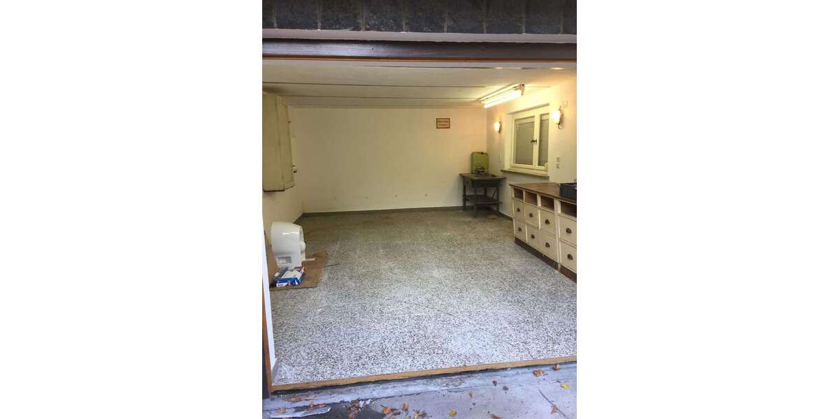 Garage 1