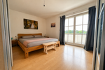 Provisionsfrei* Schöne 3-Zimmer Wohnung in Seenähe mit 2 Balkonen, Carport und Stellplatz - Etagenwohnung Chieming | Angebot:27322730