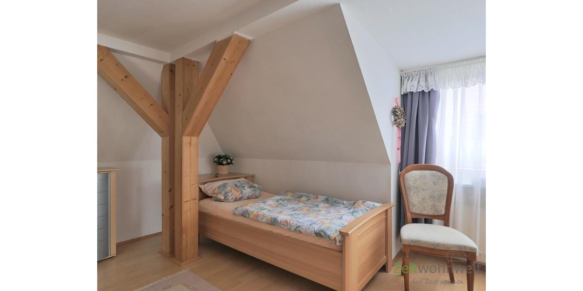 Einzelbett im Schlafzimmer