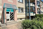 HORN IMMOBILIEN++ Neubrandenburg, 3-Raum Eigentumswohnung im EG mit Einbauküche und Balkonverglasung - Erdgeschoßwohnung Neubrandenburg | Angebot:27007629