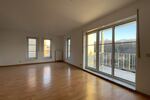 Kleines Immobilien-Paket mit Potential - Küche und Bad mit Fenster, Balkon sowie Stellplatz inkl. ! - 2- Chemnitz Hilbersdorf | Angebot:26781612
