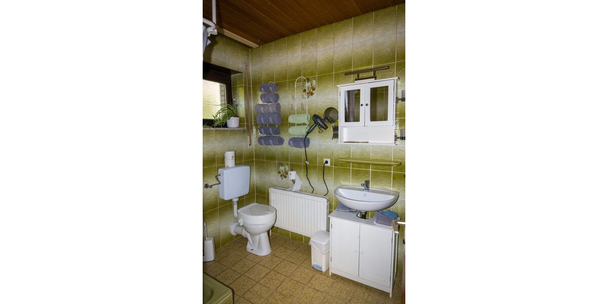 010 Bad Dusche