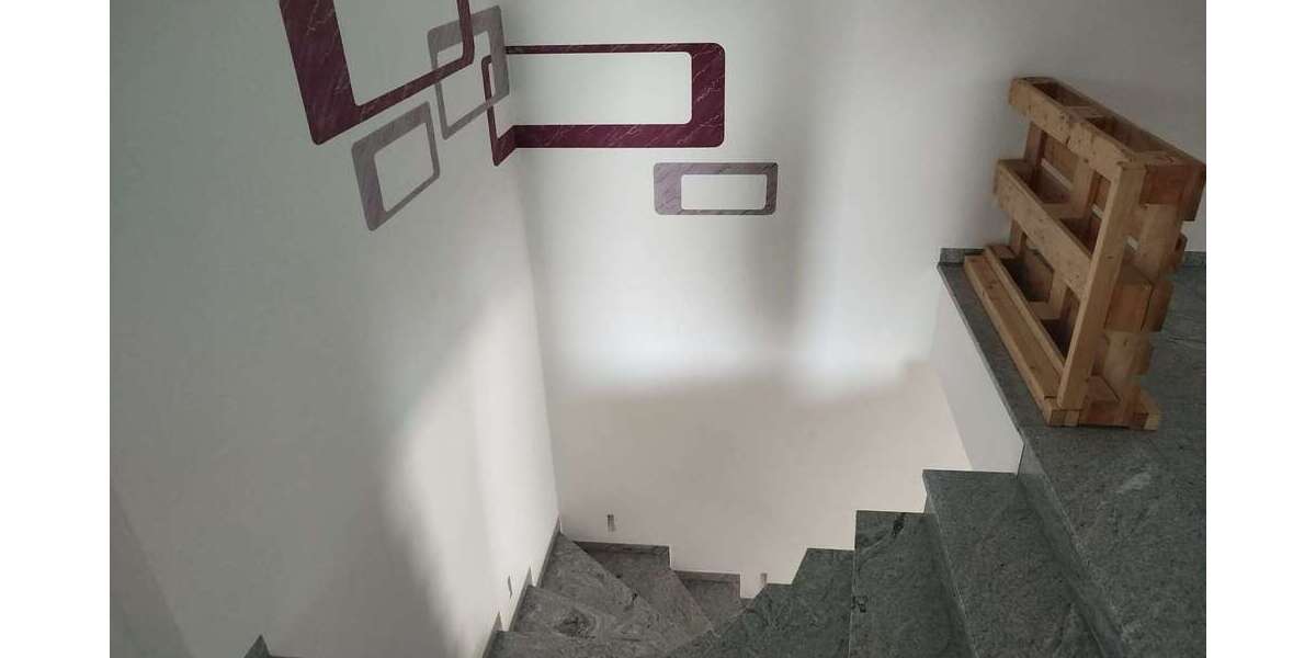 Granittreppe zum DG