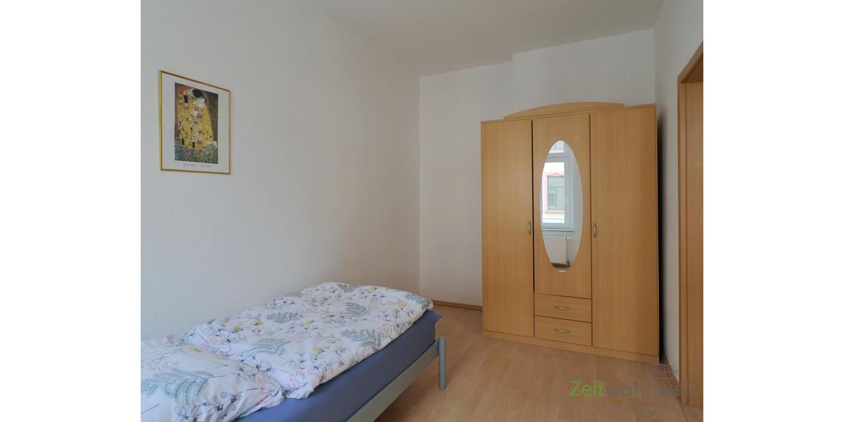 Kleiderschrank