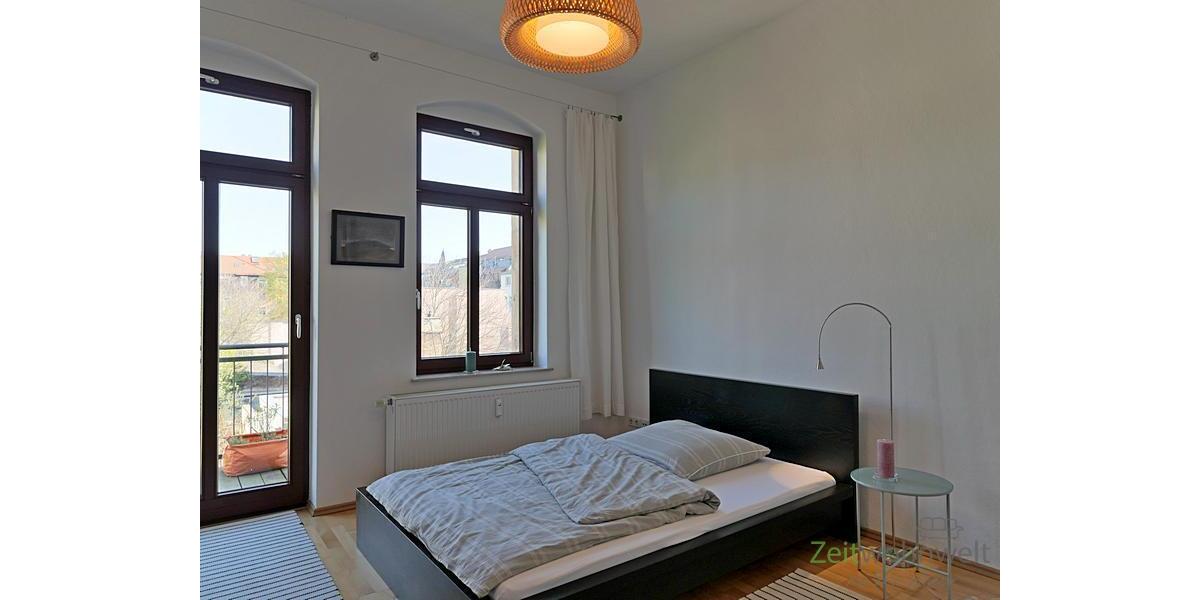 Bett im Schlafzimmer