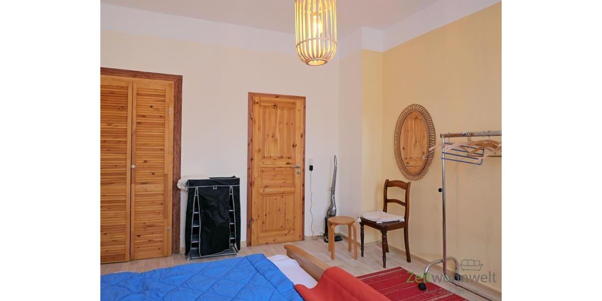 Wandschrank im Schlafzimmer