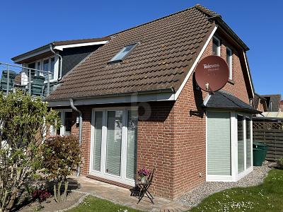 MEHRGENERATIONEN ODER ATTRAKTIVE KAPITALANLAGE - Mehrfamilienhaus, Wohnhaus Fehmarn | Angebot:27155687