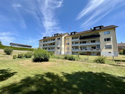 VIEL POTENTIAL, GEMÜTLICH MIT GARAGE UND STELLPLATZ - Etagenwohnung Wolpertswende | Angebot:27077189