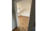 Provisionsfrei* SOFORT FREI! Rhein-nah - 2-Zm Penthouse Oberkassel - renoviert, Klimaanlage Einbauküche 55m² - Einfamilienhaus Düsseldorf Oberkassel | Angebot:25926108