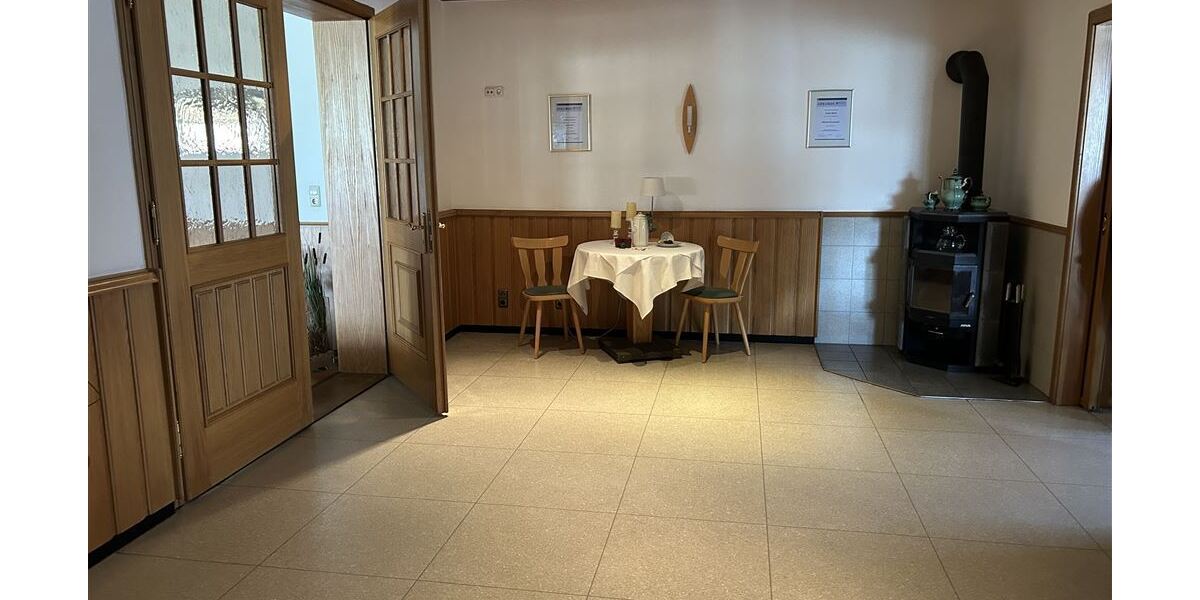 kleines Clubzimmer