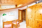 Gepflegtes Dachgeschoss mit Blick ins Grüne und Wohlfühlambiente - Dachgeschoßwohnung Neukirchen beim Heiligen Blut | Angebot:26770275
