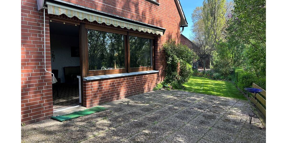 Terrasse mit Markise