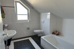 Moderne DHH · sehr gepflegt · werthaltig · zurzeit vermietet · ruhige Lage am Thunebach! - Doppelhaushälfte Bad Lippspringe | Angebot:24812631