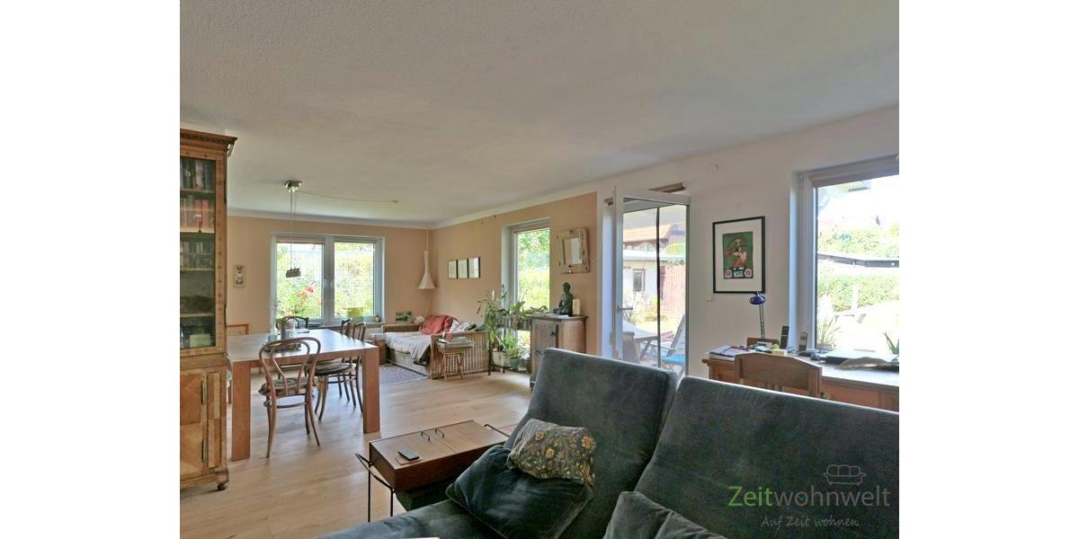 Blick vom Kamin-Sofa