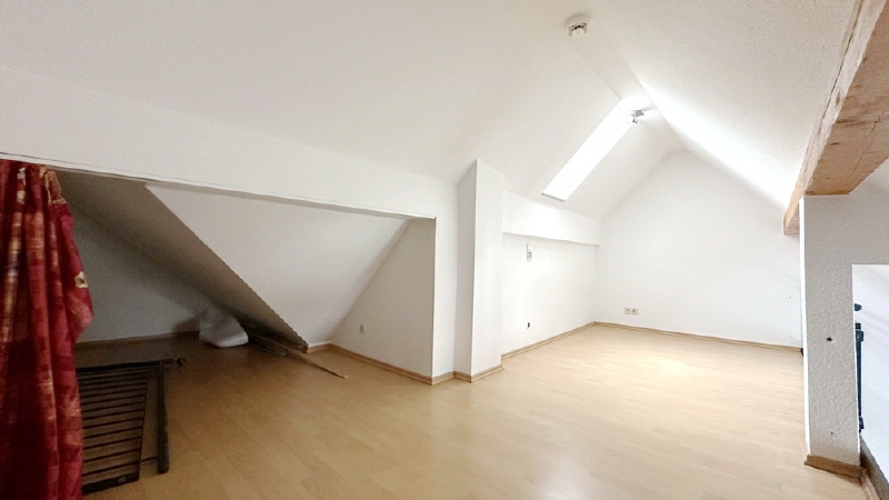 Empore über Bad und Küche
