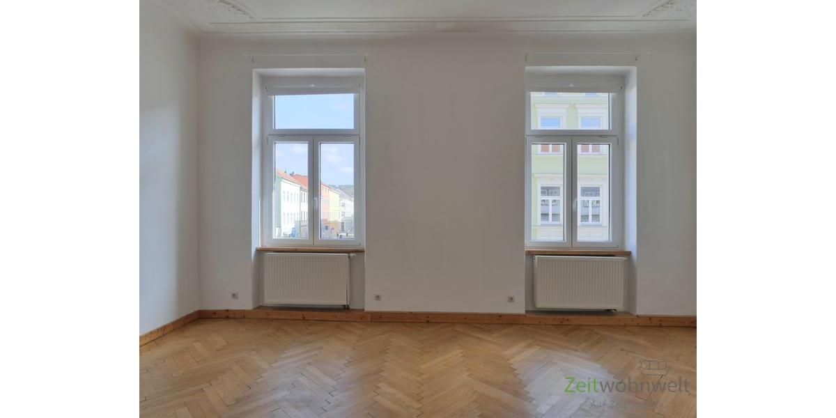zwei Schlafzimmerfenster