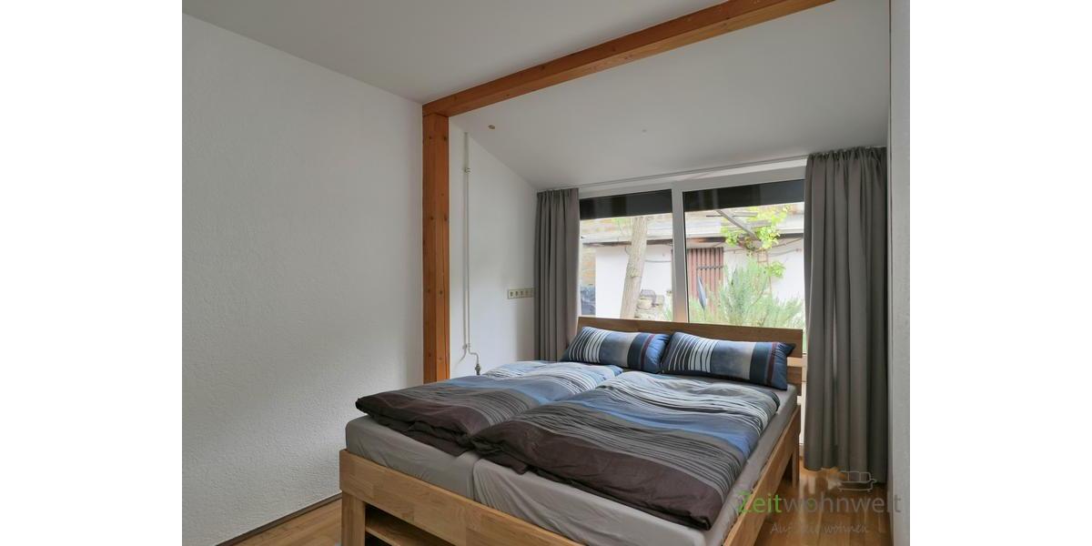 Blick ins Schlafzimmer