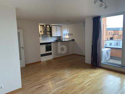 HELL UND VOLL AUSGESTATTET MIT 3 BALKONEN - Einfamilienhaus Stuttgart Stuttgart-Nord Nord | Angebot:27454464