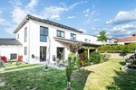 Neuwertiges Einfamilienhaus mit Kamin, PV-Anlage und Energieeffizienz A+ - Einfamilienhaus Cham / Vilzing Vilzing | Angebot:26786340