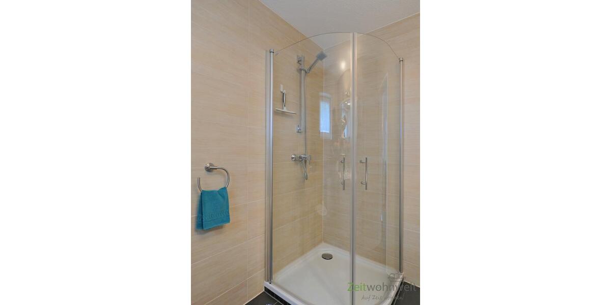 Dusche im Bad