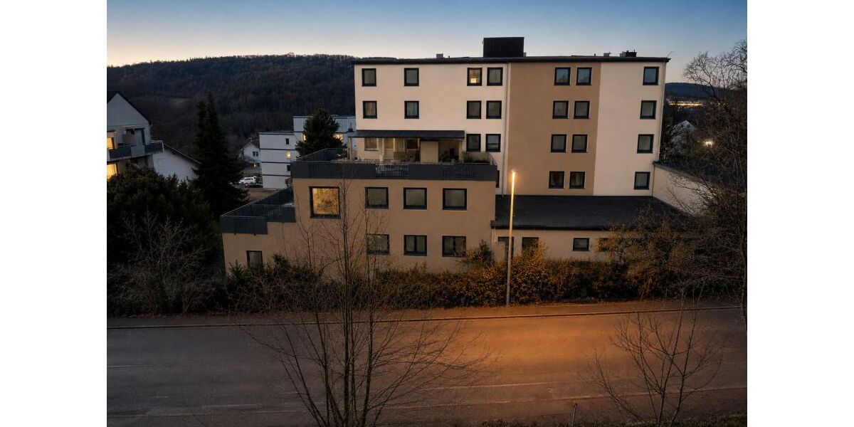 Betreiber gesucht - ca. 2.000 m² Wohnobjekt im Kurort Bad Salzschlirf - Mehrfamilienhaus, Wohnhaus Bad Salzschlirf | Angebot:27433029