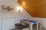 (EF0504_M) Dresden: Ullersdorf, großzügige möblierte Wohnung mit eigenem Balkon in ruhigem EFH, 500 Meter zum Golfplatz - Etagenwohnung Radeberg Ullersdorf | Angebot:26876730