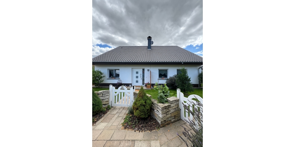 Provisionsfrei! Mediterranes Landhaus mit Wohlfühlgarten und Wellnessbereich in Nauen-Wachow - Einfamilienhaus Nauen | Angebot:27208594