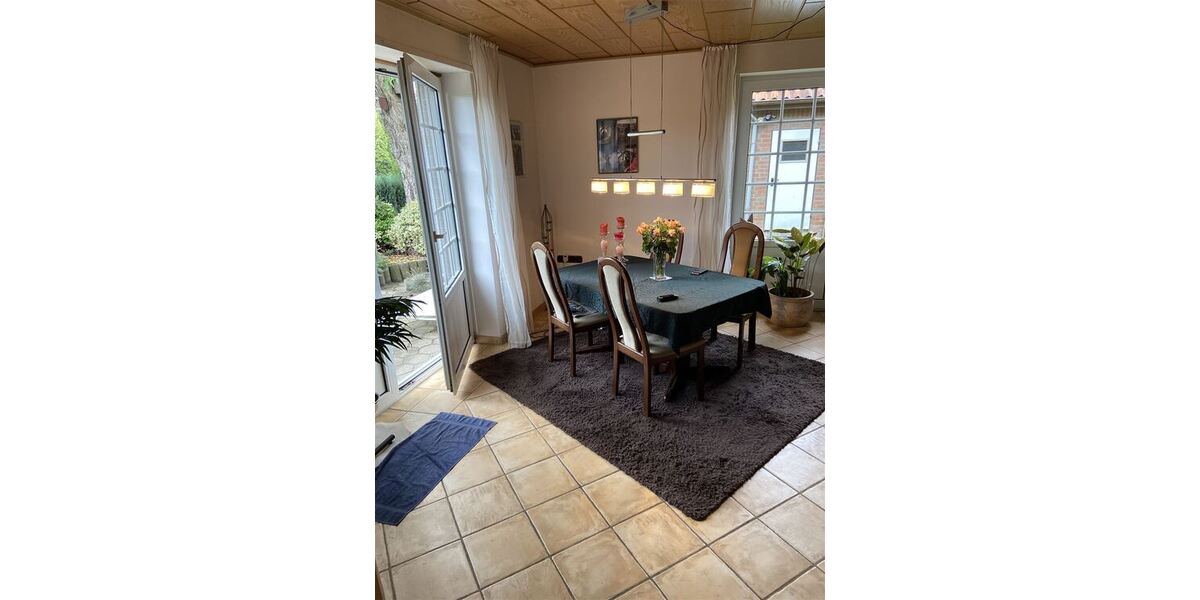 IWohnzimmer mit Terrassentür