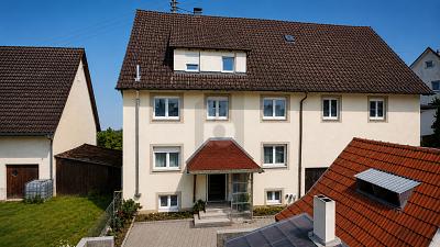 VIEL PLATZ, FAST FERTIG SANIERT - Einfamilienhaus Schwenningen | Angebot:27109365
