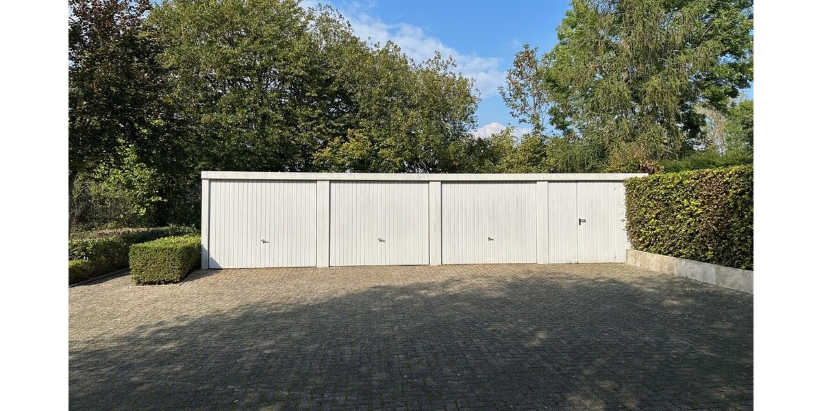 Garagen und Geräteraum