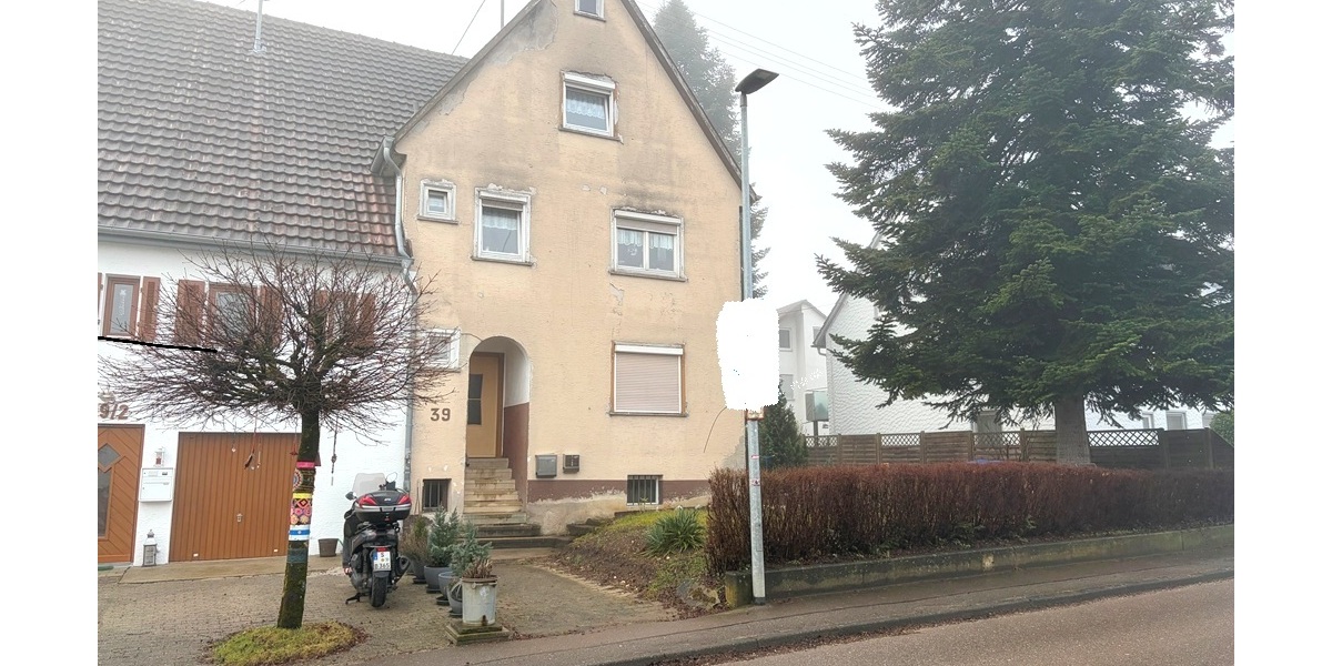 Zweifamilienhaus in Notzingen mit Potenzial zur individuellen Gestaltung - Zweifamilienhaus Notzingen Notzingen | Angebot:26361993