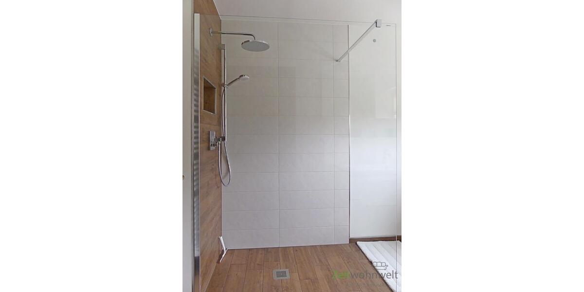 ebenerdige Glasdusche