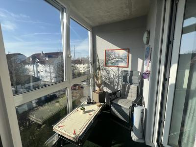 LICHTDURCHFLUTET: WINTERGARTEN & STELLPLATZ - Etagenwohnung Rothenburg ob der Tauber | Angebot:27164897