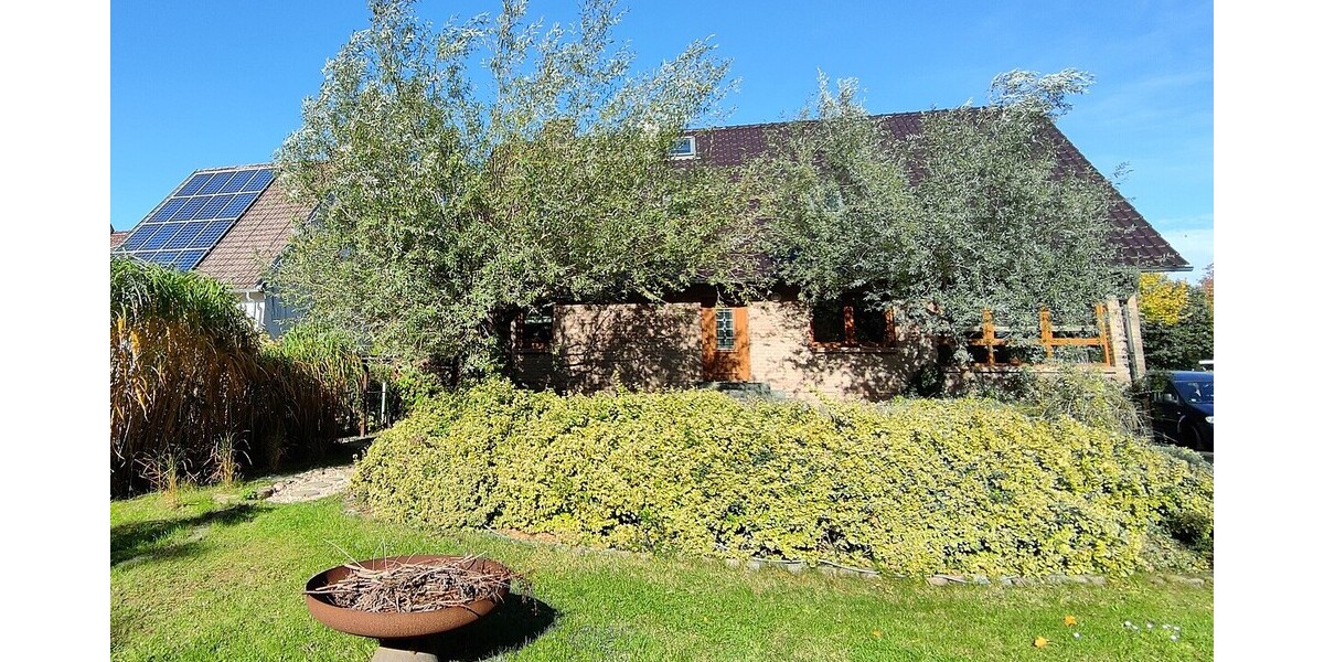 Hausansicht-Gartenseite