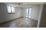 Moderne, charmante 2-Zi-Souterrain-Wohnung WFL ca. 66 m² Energiesparhaus Fußbodenheizung Terrasse und Garage. - Etagenwohnung Neunburg vorm Wald | Angebot:26952314