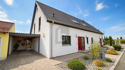 PLATZ FÜR DIE GANZE FAMILIE - Einfamilienhaus Burgheim | Angebot:27164930