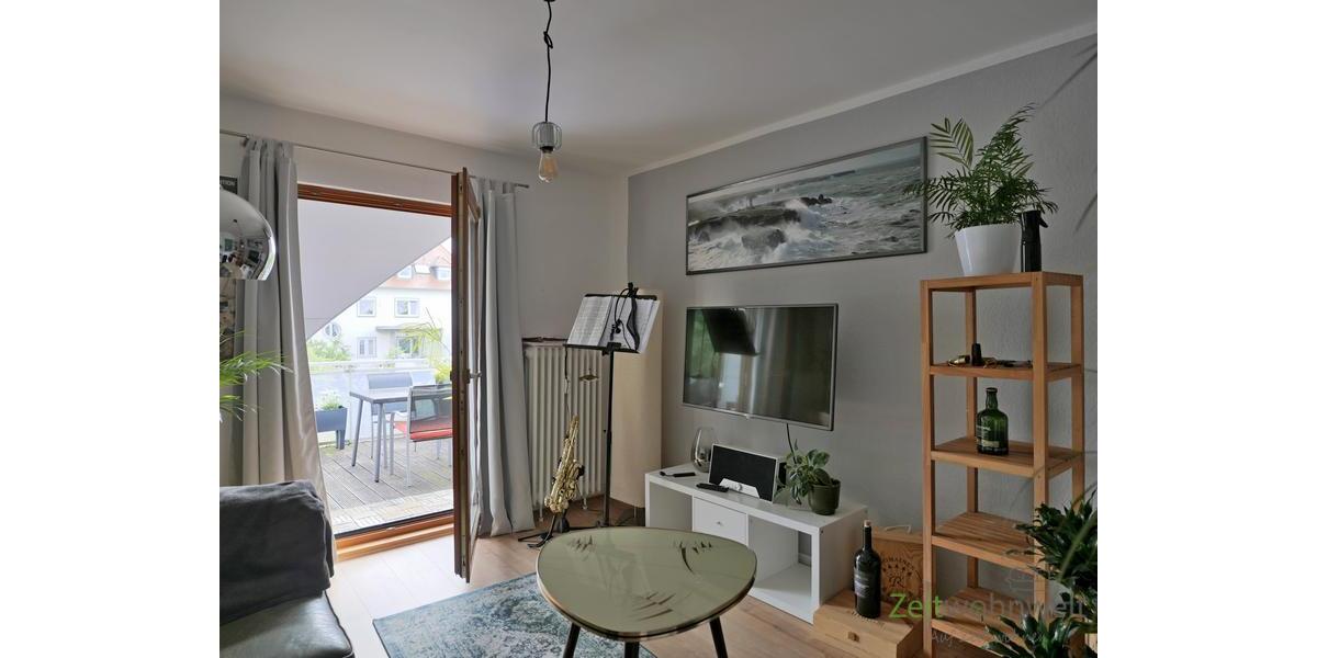 (EF1063_M) Kassel-Stadt: Kirchditmold, preiswerte möblierte Dachgeschosswohnung mit Balkon in ruhiger Randlage - Etagenwohnung Kassel Kirchditmold | Angebot:26972318