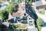 Wohnen, Vermieten oder Mehrgenerationenwohnen unter einem Dach mit zwei separaten Eingängen - Zweifamilienhaus Schönthal / Döfering Döfering | Angebot:26855935