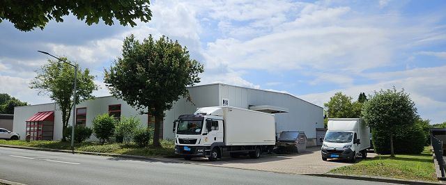 Lager- undoder Montagehalle im Gewerbegebiet mit Photovoltaik-Anlage und in sehr gutem Zustand ... - Gewerbeobjekt Barntrup | Angebot:24175809
