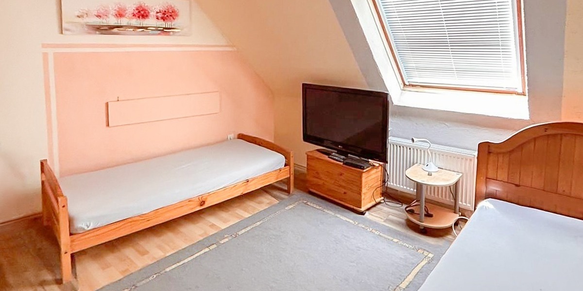 Schlafzimmer DG
